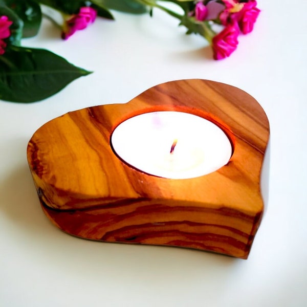 Bougeoir en forme de coeur en bois d'olivier 8 cm, déco, cadeau