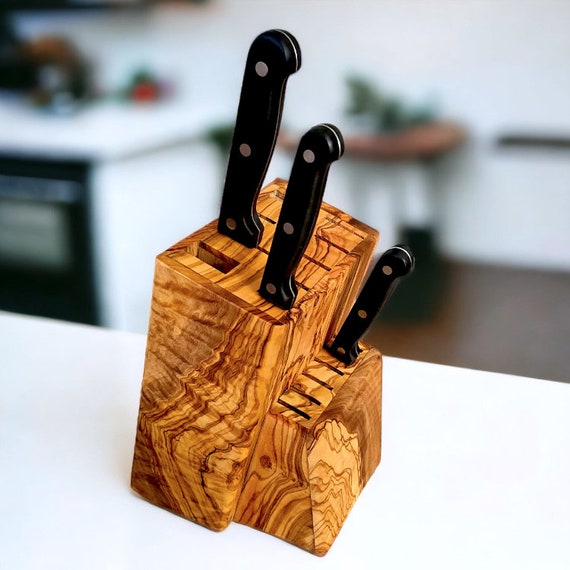 Vuoi comprare un ceppo portacoltelli in legno? Testati e disponibili