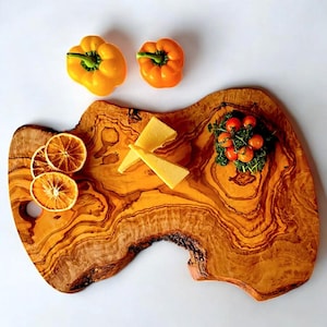 Personalised Olive Wood Handcrafted Irregular Shaped Charcuterie Wooden Cutting/Chopping Board with Hole | Unique Kitchen Gift Idea