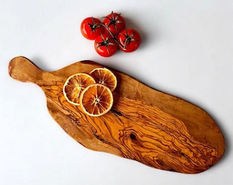 ハンドメイドオリーブウッドカッティングボード（ハンドル付き）：素朴