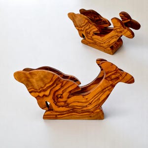 Serviettenhalter aus Olivenholz in Form eines Fisches
