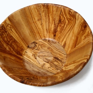 Olive Wood Large Handcrafted End Grain Centre Piece Wooden Salad Bowl image 8