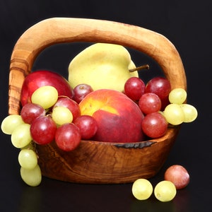 Olive Wood Wooden Decorative Fruit Basket/Bowl with Handle 15 cm