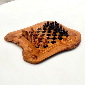 Olive Wood Chess Board 45cm x 45cm (board only)
