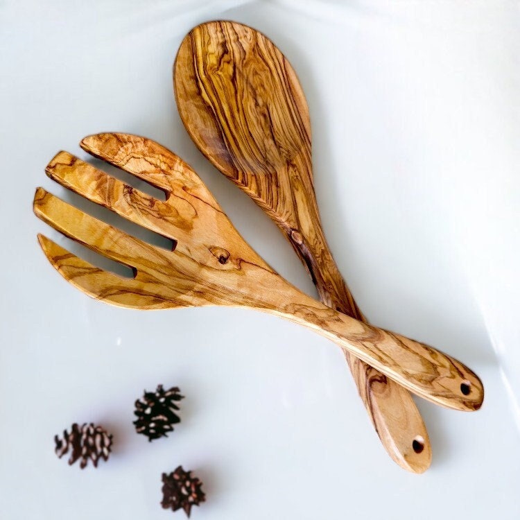 Set Di 2 Posate Da Insalata In Legno D'Ulivo Fatte A Mano - Cucchiaio E Forchetta, 25 Cm, Naturali E Antibatteriche