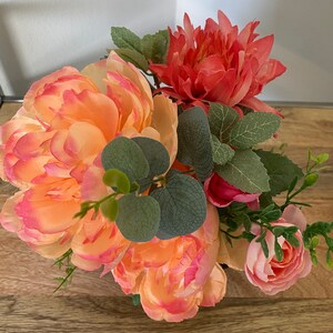 Bottle Bouquet Holder, Make Floral Bouquets that Clip on to Wine Bottles and Candles, Floral Supplies, DIY Wedding Table Flower Arranging, image 10