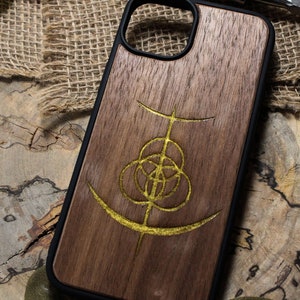 Elden ring phone case wood,gold engraving, dark souls,  - iphone xr 11 12 13 14 15 pro max, samsung s20 s21 s22 s23 s24 note ultra