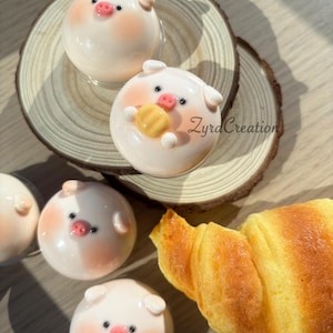 Handmade Bread Piggy Phone Grip, Kawaii Pig Phone Accessories, Cute Pets, Cute Phone Holder, Phone Stand, Gift for her