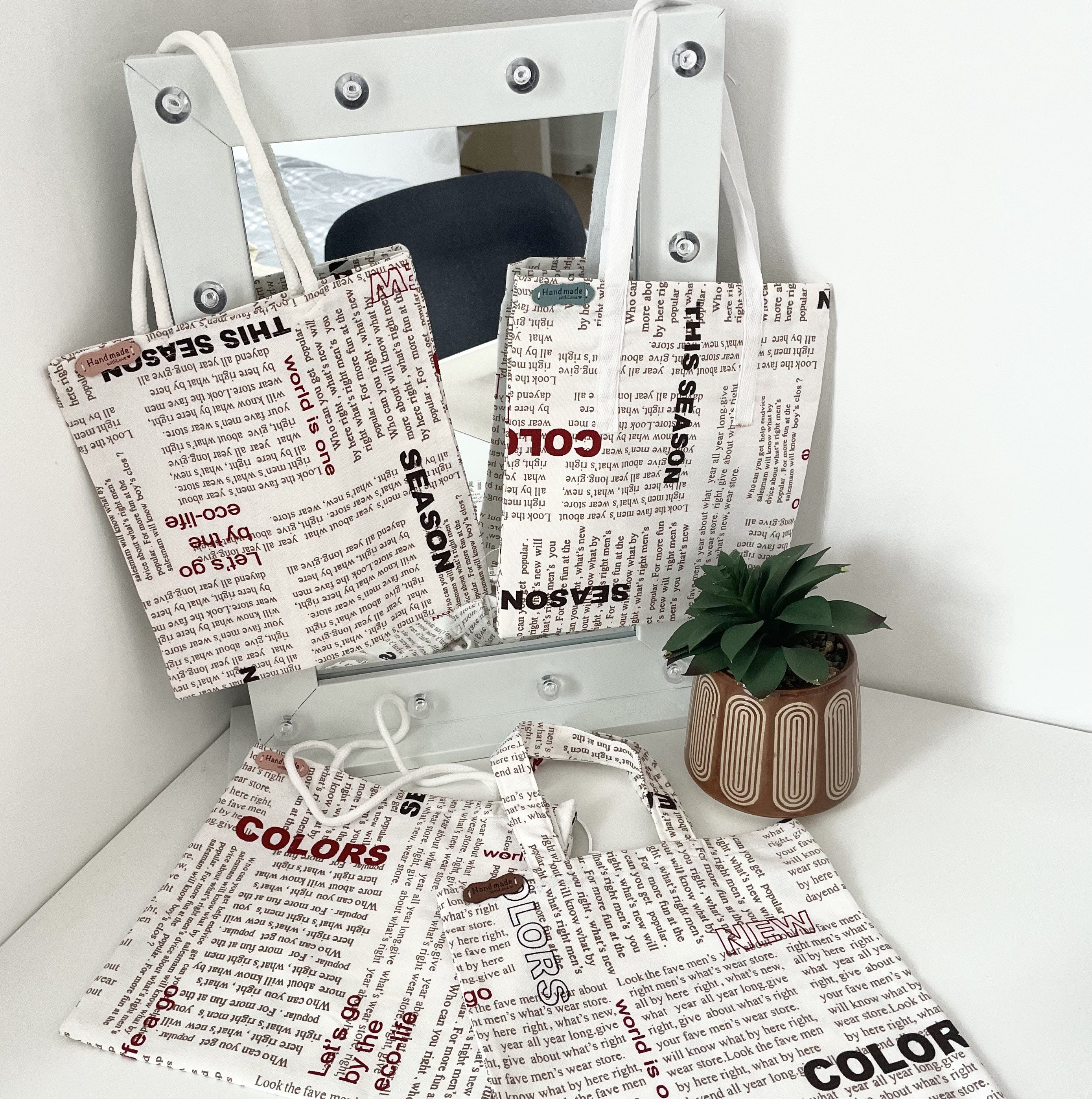 Newspaper Design Envelope Bag Trendy Chain Crossbody Bag - Temu Germany