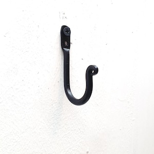 Gancho de pared de hierro negro forjado a mano: Hierro forjado de alta resistencia