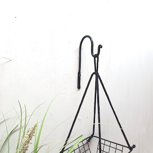 Wrought Iron Hanging Hook – Black Metal Bracket for Planters, Lanterns & Decor