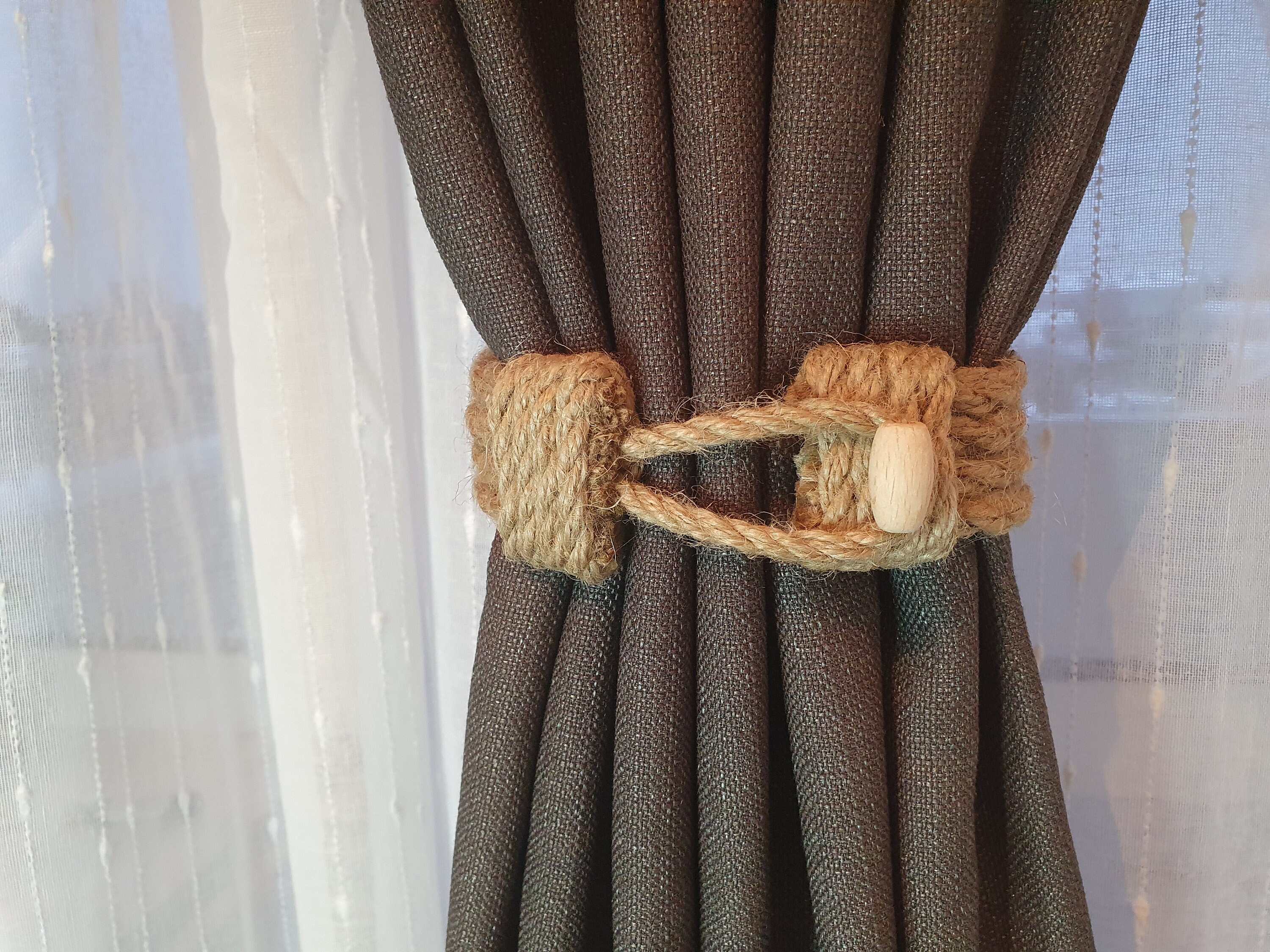 Magnetic Curtain Holders, Magnetic Clips and Tie Backs