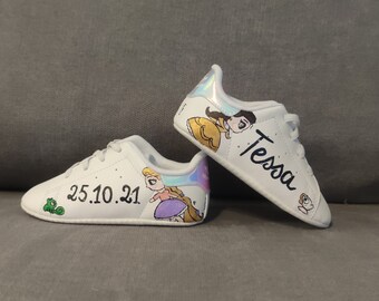 Cadeau de naissance - Baskets personnalisées