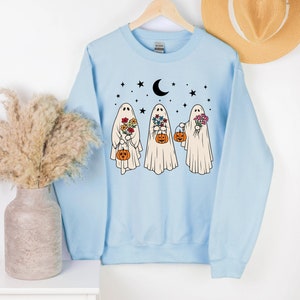 Halloween flower patch ghost graphic sweatshirt