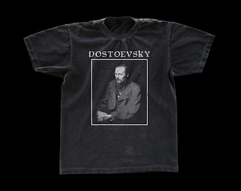 Camiseta unisex vintage teñida con prenda de Fiódor Dostoyevski