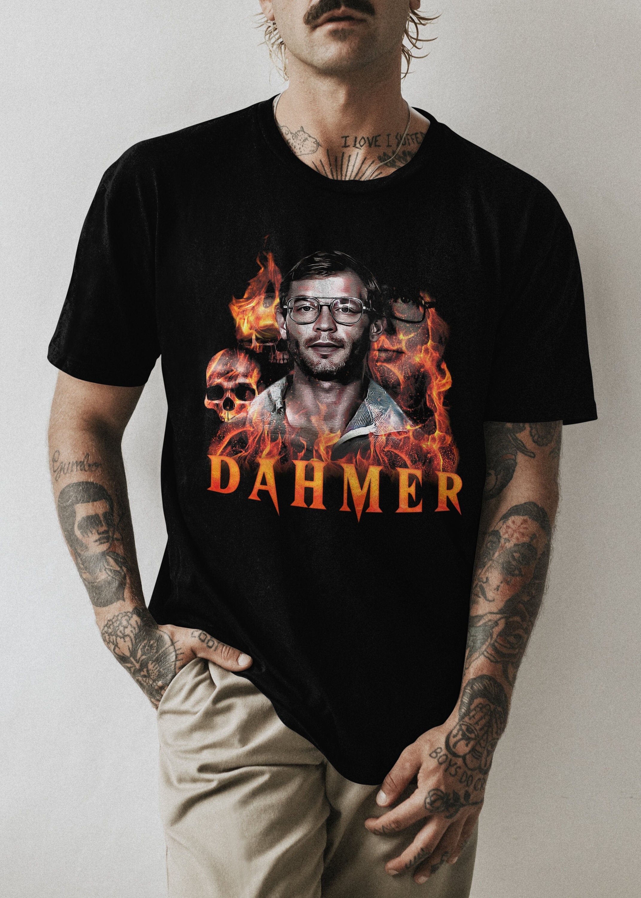 Discover Jeffrey Dahmer T-Shirt M