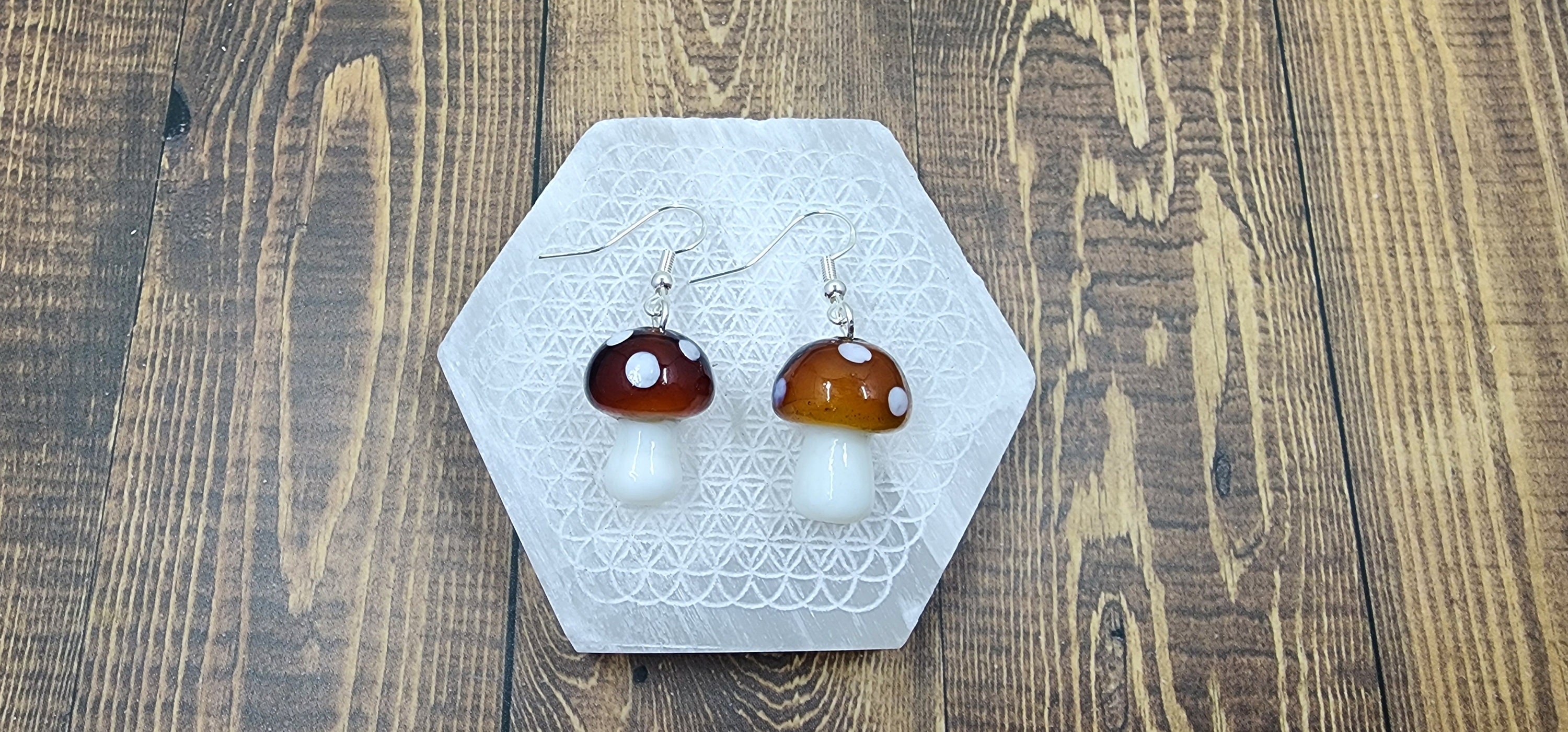 Orecchini A Fungo In Argento 925 Con Resina Verde: Gioiello Originale In Confezione Regalo