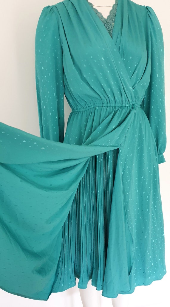 Sage green Vintage Midi Dress with lace and pleated p… Gem