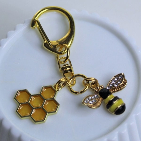 Gold Bee Keychain, Honey Comb Purse Charm , Gold Bee Charm, Bumble Bee Keyring, Bee Lover Gift, Bee Keeper, Bumble Bee Gift, Gold Keychain