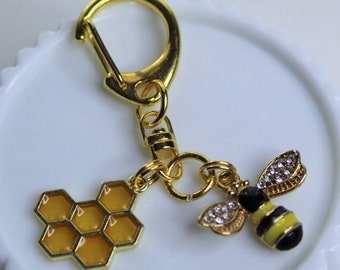 Gold Bee Keychain, Honey Comb Purse Charm , Gold Bee Charm, Bumble Bee Keyring, Bee Lover Gift, Bee Keeper, Bumble Bee Gift, Gold Keychain