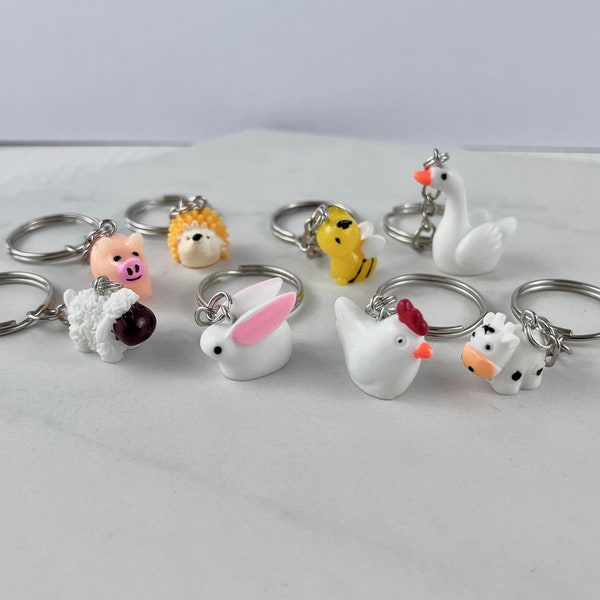 Farm Animal Keychains, Cow Keychain, Honeybee Gifts, Cute Pig Keychain, Sheep Gifts, Chicken Farm Style Keyring, Swan Keychain