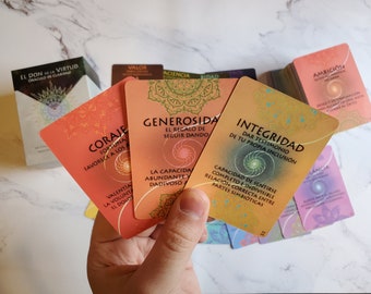 El Don de la Virtud / Gift of Virtue (O Dom da Virtude) Tradução para o Espanhol | Baralho de Tarot Oráculo do Zodíaco e Astrologia | Citações Sábias em Arte Mandala do Arco-Íris