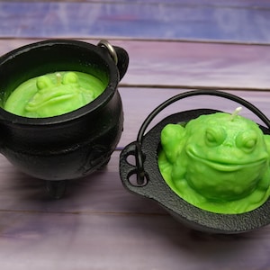 Frog Cauldron Witches Brew Fall Scented Candle | Cast Iron Smudge Pot Organic Soy Wax Molded Halloween Decor