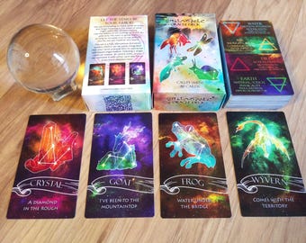 Baralho Oráculo da Fábula Estelar | 81 cartas de adivinhação coloridas das constelações do zodíaco fantástico, inclui um livreto de animais espirituais.