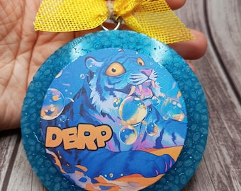 Aromatizador de ar suspenso Derpy Tiger Soda Pop com aroma de Kpop para casa ou carro.