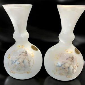 Vintage Silvestri Murano Glass Vases: Frosted Cherub Art, Gold Accents