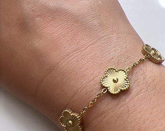 14K Four Leaf Clover bracelet - Luck and Elegant Style” Gold Clover bracelet , Delicate Clover bracelet , Lucky Four Leaf Clover