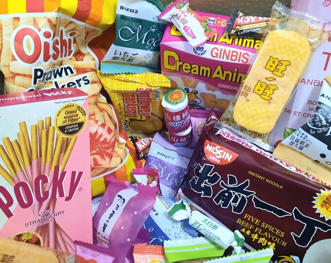 100 Piece Asian Snack Box Japanese Chinese Korean Savory & Sweet Variety Pack