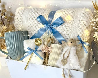 Self Care Gift Box for Her, Hygge Gift Box with Blanket, Cozy Care Package, Hug In A Box, Mom Gift Set, Birthday Gift Basket for Women