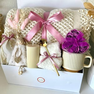 Self Care Gift Box, Thank You Hygge Gift Basket for Her, Hug in a Box Birthday Gifts Mom Sister Women Girlfriend Granny Coworker Best Friend Set 1