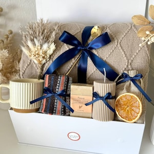 Self Care Gift Box, Thank You Hygge Gift Basket for Her, Hug in a Box Birthday Gifts Mom Sister Women Girlfriend Granny Coworker Best Friend Set 6