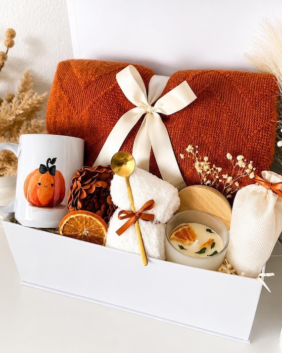Fall Gift Basket for Her Birthday Gift Box Cozy Self Care Package for Her Housewarming Gift Set Anniversary Gift for Mom Grandma Women