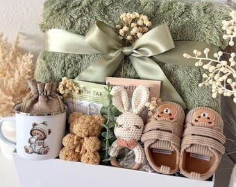 New Mom & Baby Gift Box for Women After Birth Baby Gift Basket, Postpartum Care Package, Push Present, Newborn Boys, Girls, Unisex