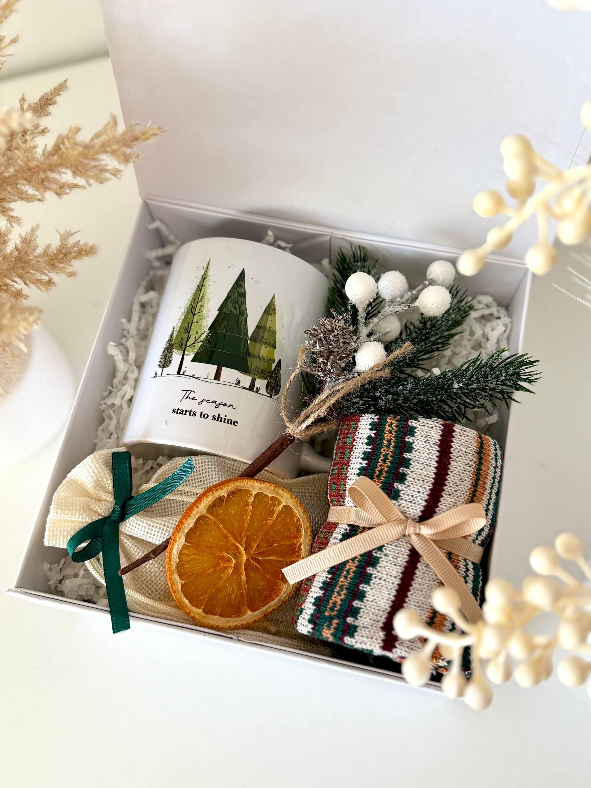 Client Gift Under $20 - 60+ Gift Ideas for 2025