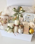 Mom Gift Basket SPA Gift Box Cozy Blanket Gift Set for First Time New Mom Sending Hugs Birthday Gifts Candle Personalized Handmade Soap Cup