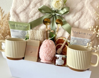 Easter Gifts for Adults Gift Basket Spring Gift Box Idea Care Package Custom Cute Housewarming Gift Set Fillers with Egg Candle for Couple