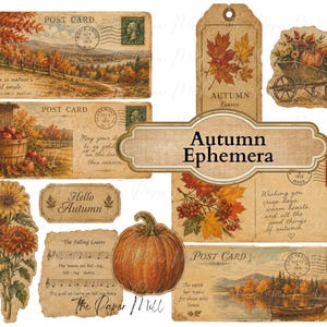 Pode incluir: Uma coleção de efêmeros de outono com cartões-postais de paisagens, uma abóbora, girassóis, um carrinho de mão com produtos e etiquetas. O texto inclui "Autumn Ephemera", "Post Card", "Hello Autumn" e várias citações sazonais.