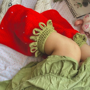 Crochet Strawberry leg warmers imagem 3