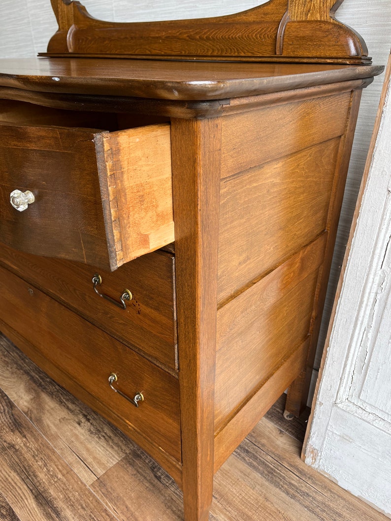 Antique Tiger Oak Serpentine Dresser With Harp Mounted Mirror Etsy