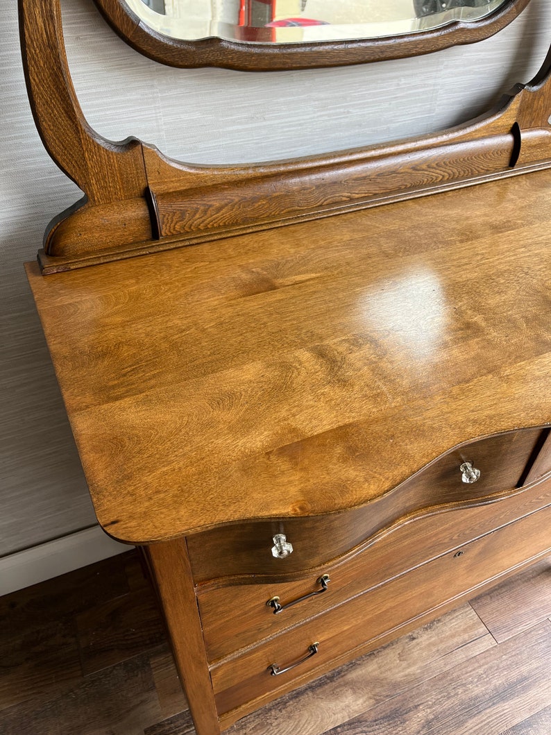 Antique Tiger Oak Serpentine Dresser With Harp Mounted Mirror Etsy