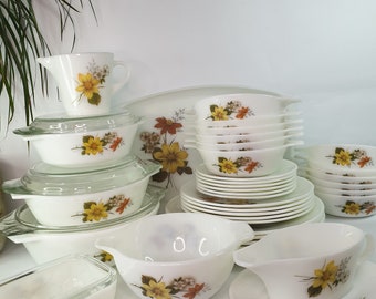 VINTAGE JAJ PYREX Autumn Glory Mid Century,  Dish, Plate Jug