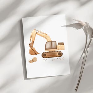 Könnte beinhalten: Aquarell-Illustration eines beigefarbenen Baggers auf weißem Hintergrund. Der Bagger hat eine große Schaufel und ein detailliertes Design. Zwei kleine Steine und ein paar Schmutzflecken befinden sich in der Nähe des Baggers. Das Bild ist ein Druck.