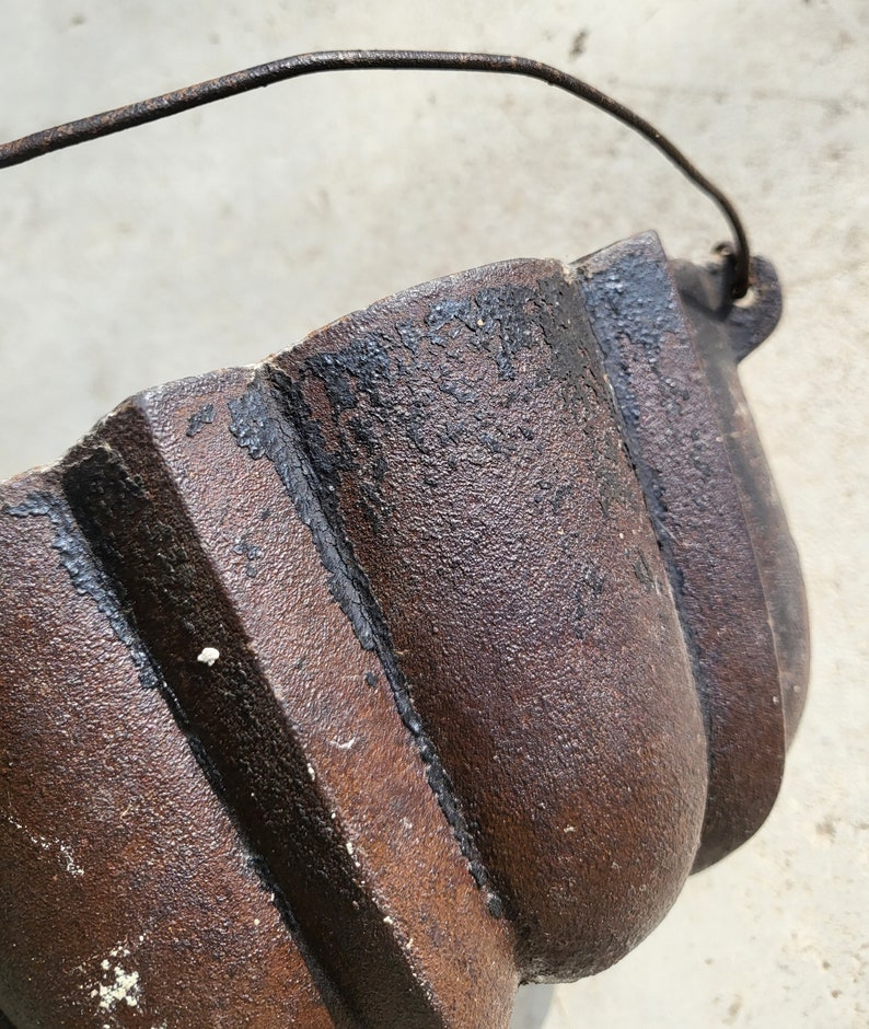 Early 1900s Antique Unmarked Wagner Ware Cast Iron Bundt Pan Etsy