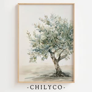 Puede incluir: Una pintura de acuarela de un olivo verde con un tronco y ramas de color marrón claro. El árbol está sobre un fondo blanco.