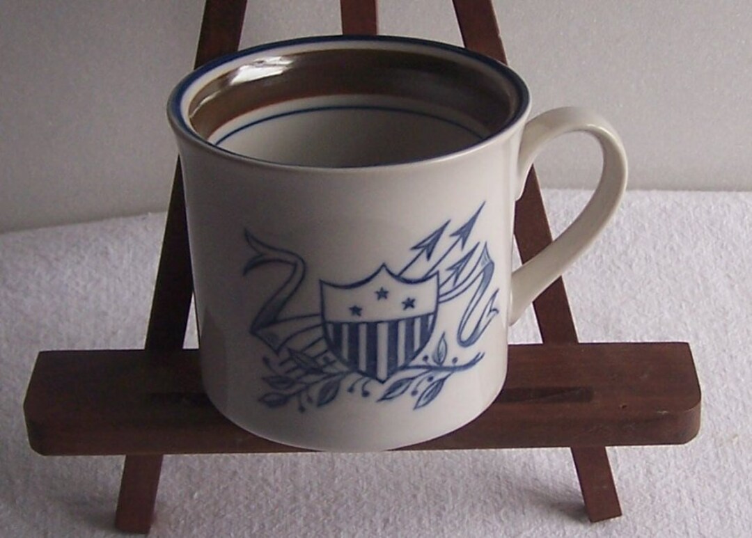 SET OF 2 Vintage Salem Stoneware 3.5 X 3.25 Coffee / Tea Mugs