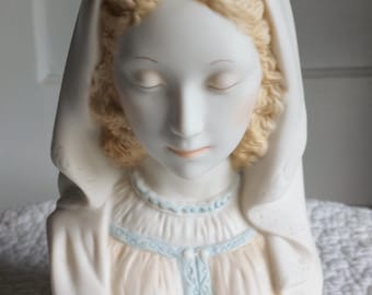 Mary, Queen of Peace Bust by Cybis. Hand-painted bisque ceramic piece, made in USA. 1980. Lovely.